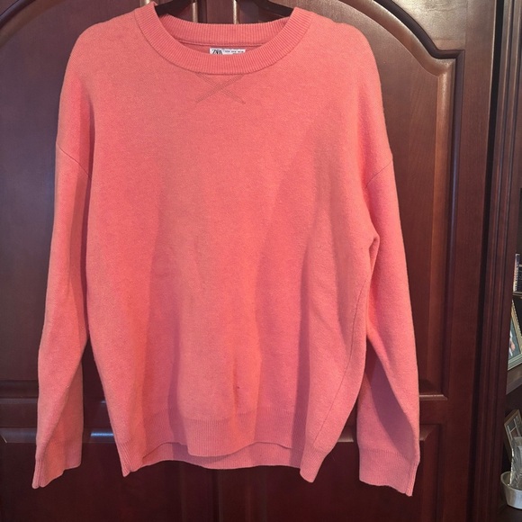 Zara Sweaters - Zara Coral Sweater